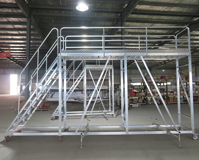 移動(dòng)鋁合金倉(cāng)儲(chǔ)登高平臺(tái)梯